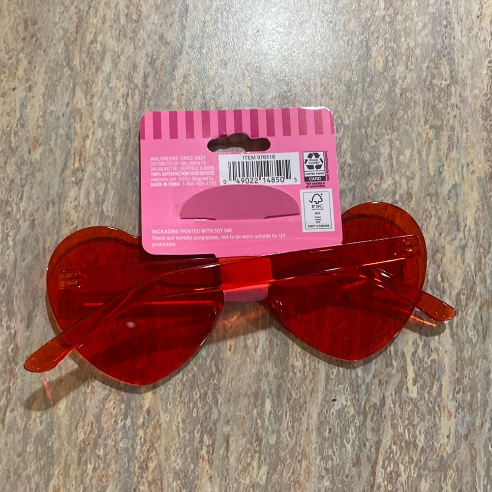 NEW Heart Glasses - Picture 2 of 3